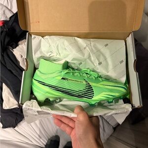 12.5 Nike cleats